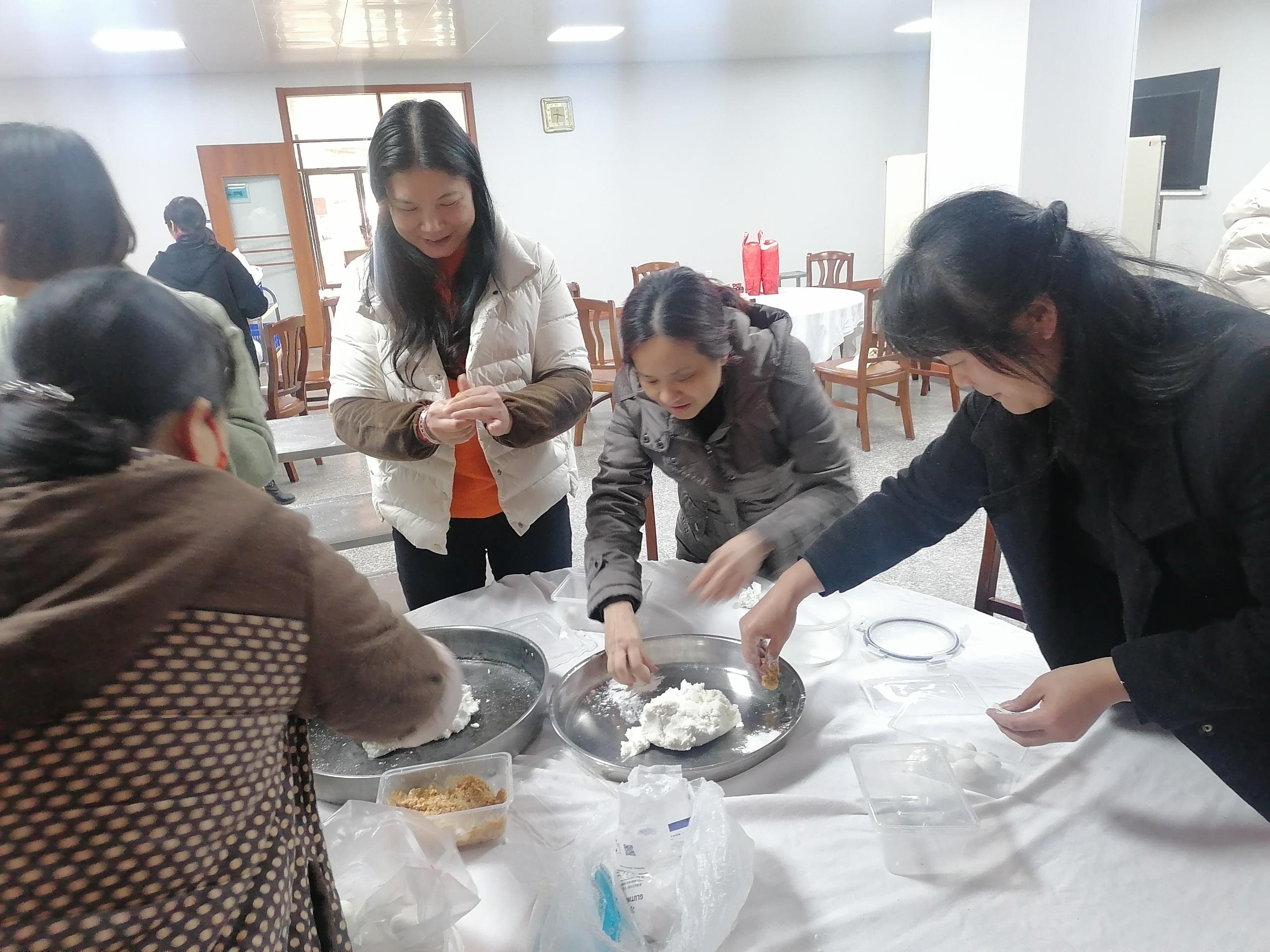 2022年2月14日，清遠(yuǎn)市林業(yè)局在一樓飯?zhí)媒M織開展“我們的節(jié)日&middot;元宵”活動 (3).jpg