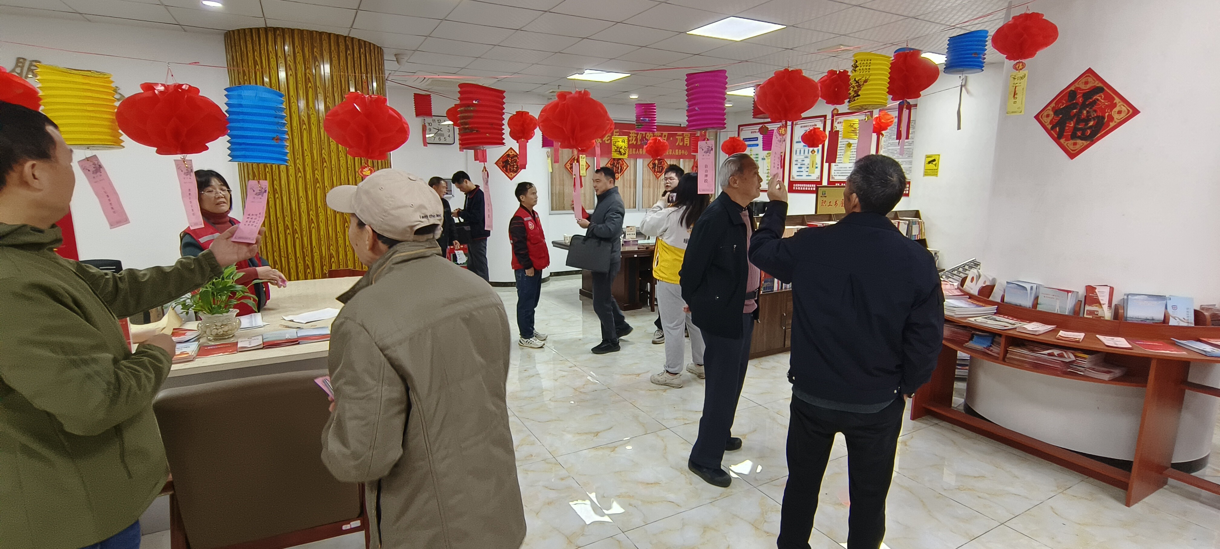 清遠(yuǎn)市退役軍人服務(wù)中心開展“我們的節(jié)日·元宵”活動(dòng)新聞稿.doc_1