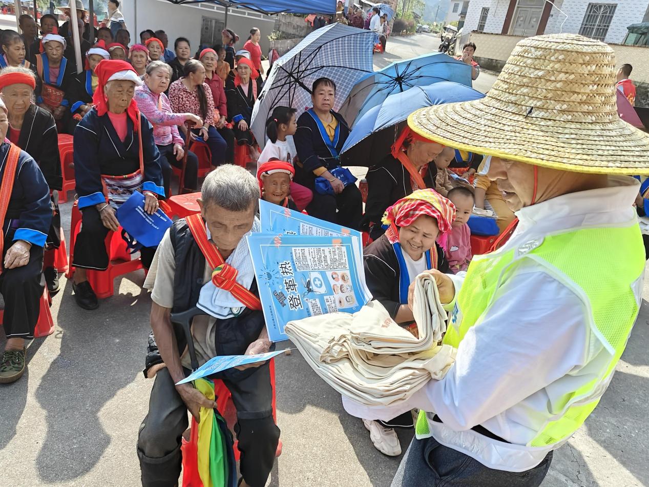 迎國(guó)慶愛(ài)國(guó)衛(wèi)生專項(xiàng)活動(dòng)新聞稿（2024.10.30）.docx_23